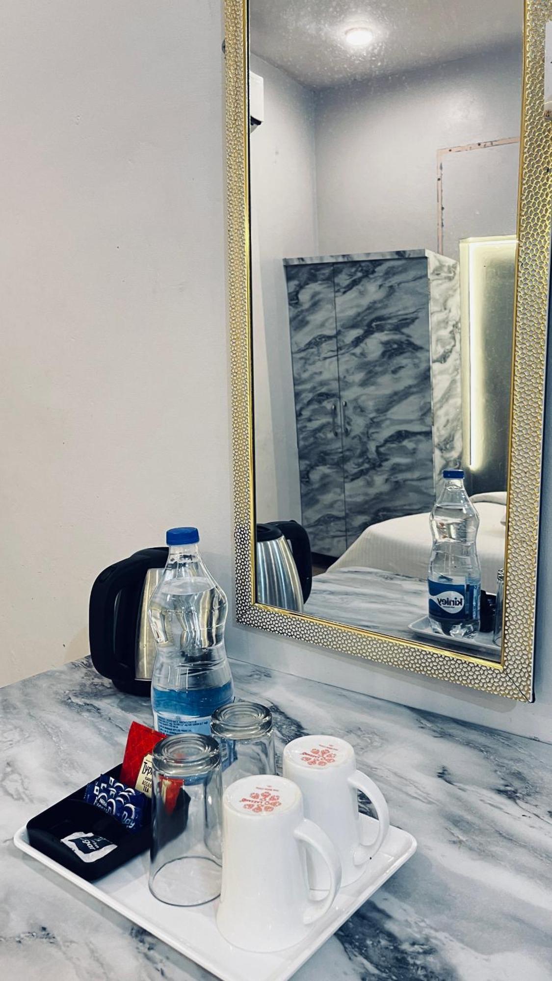 Hotel Vibe N Joy Waranasi Zewnętrze zdjęcie
